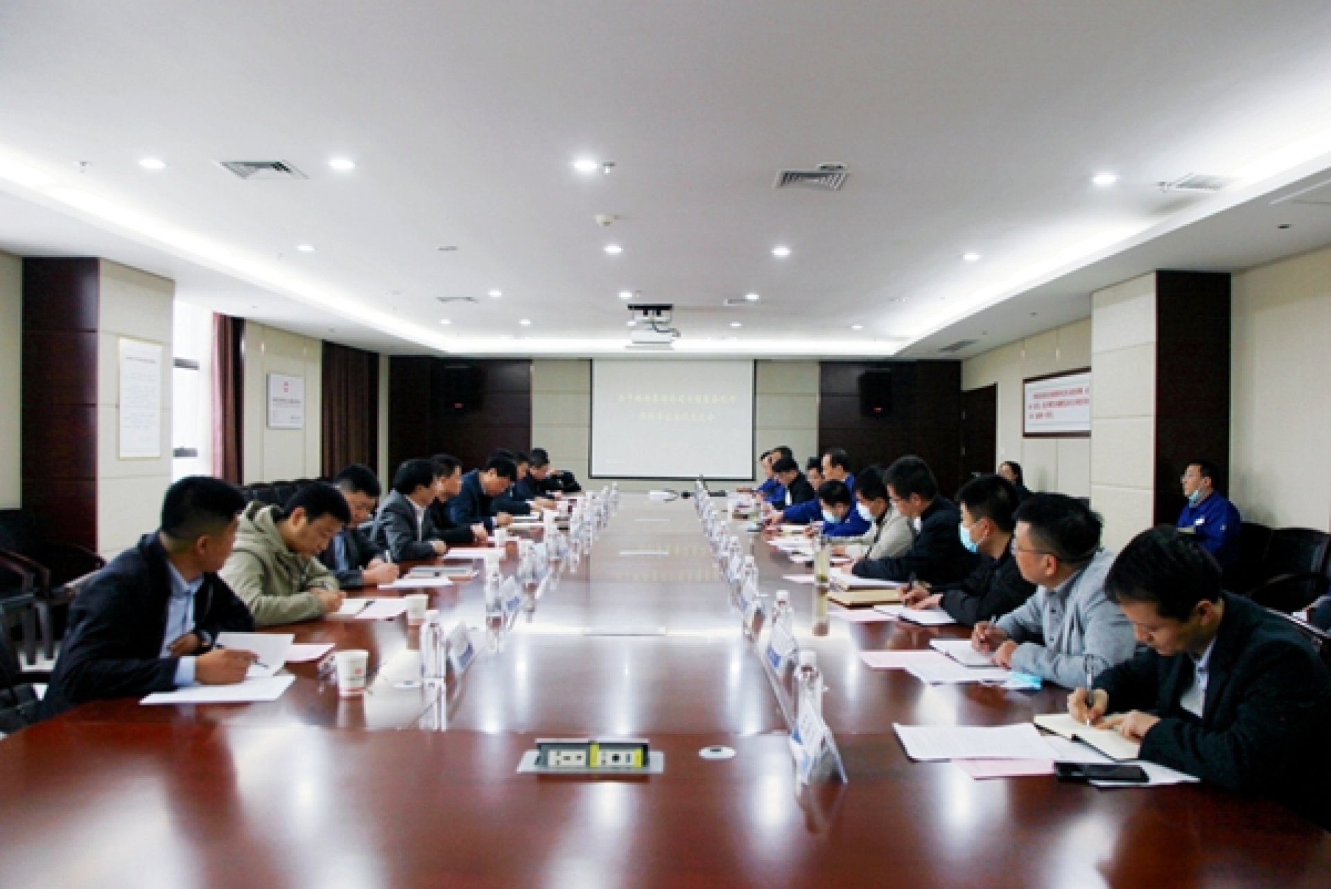 陜煤集團(tuán)采掘裝備配件保供協(xié)調(diào)會(huì)在西煤機(jī)召開