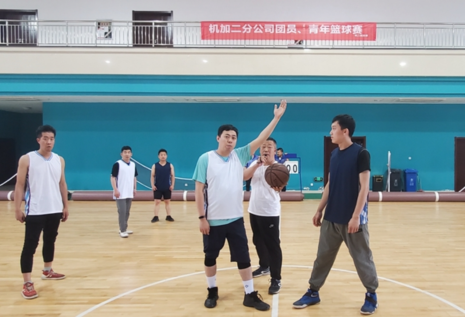 激揚(yáng)青春 “棕”情“香”約——機(jī)加二分公司團(tuán)支部舉辦職工籃球友誼賽