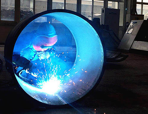 金屬結(jié)構(gòu)分公司舉辦員工電焊工、天車工崗位技術(shù)比武活動