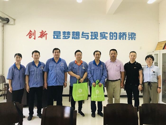 市機(jī)械冶金建材工會(huì)一行蒞臨公司調(diào)研慰問勞模、工匠